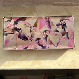 Rare Beauty eyeshadow palette